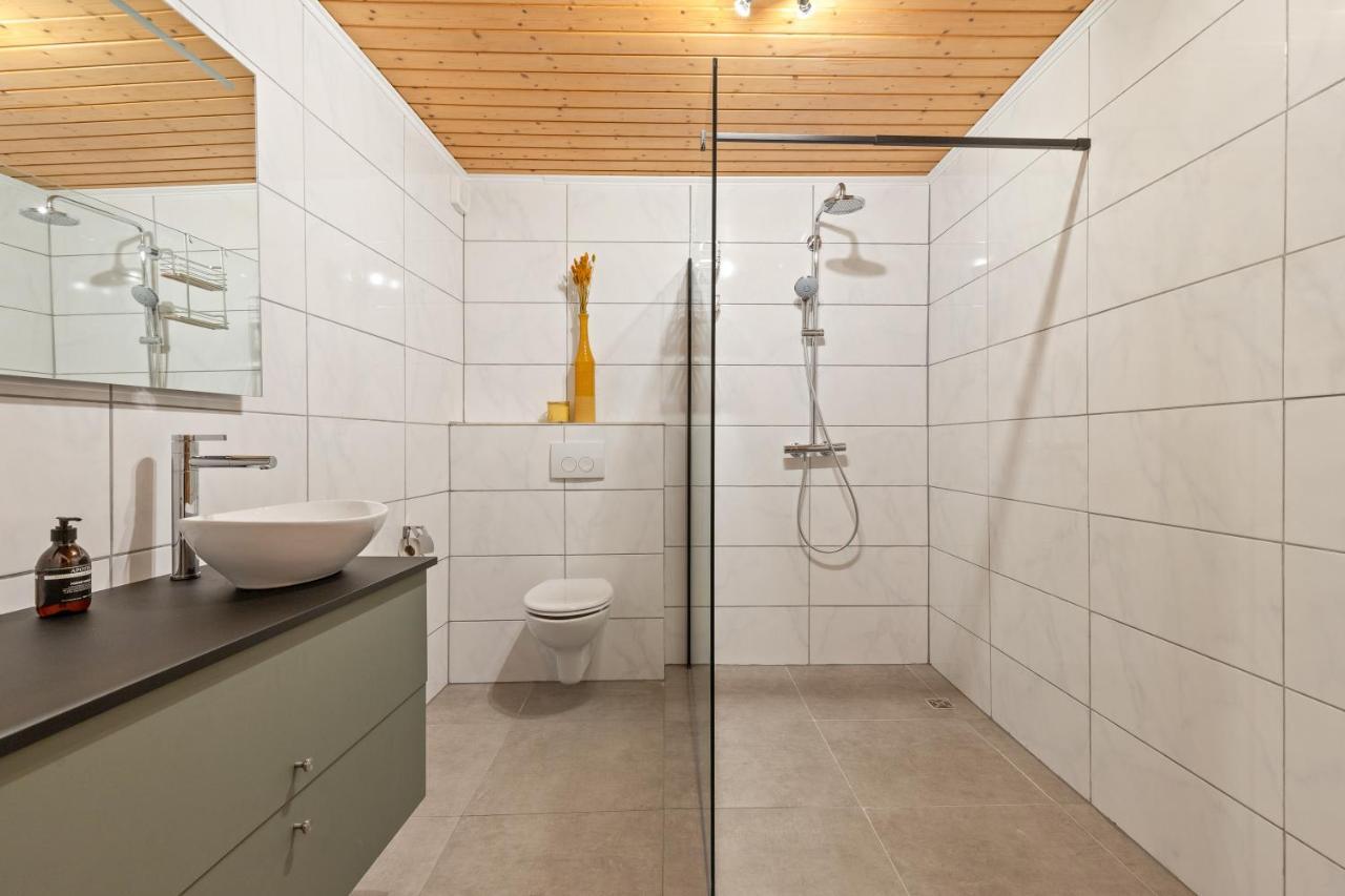 Appartamento Haus Blaue Traube Mit Moselblick Ediger-Eller Esterno foto