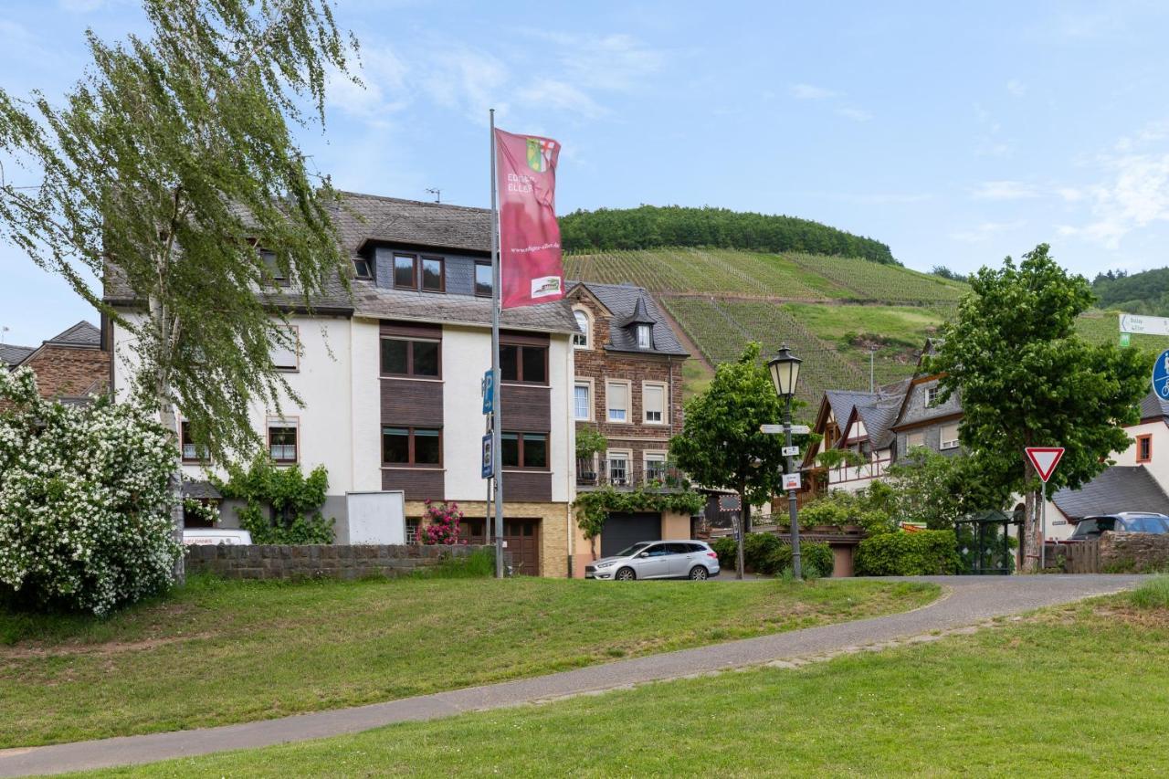 Appartamento Haus Blaue Traube Mit Moselblick Ediger-Eller Esterno foto