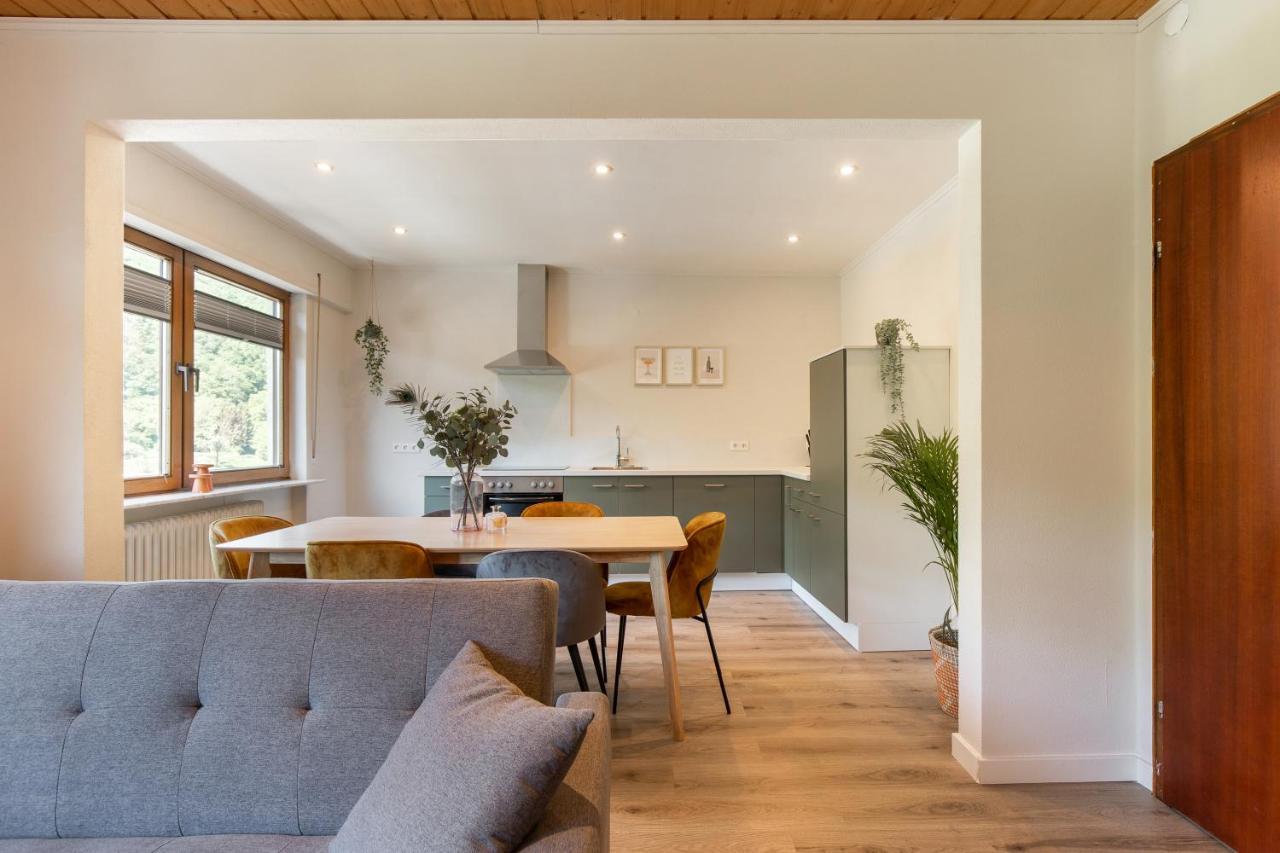 Appartamento Haus Blaue Traube Mit Moselblick Ediger-Eller Esterno foto